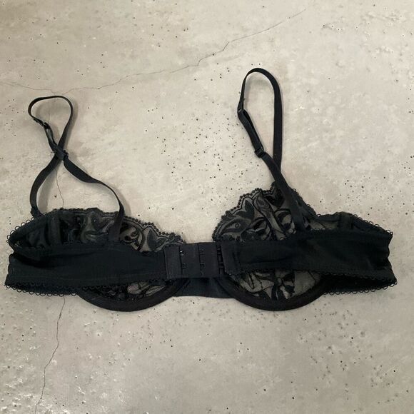 Elle Macpherson Lace Bra - Picture 2 of 4